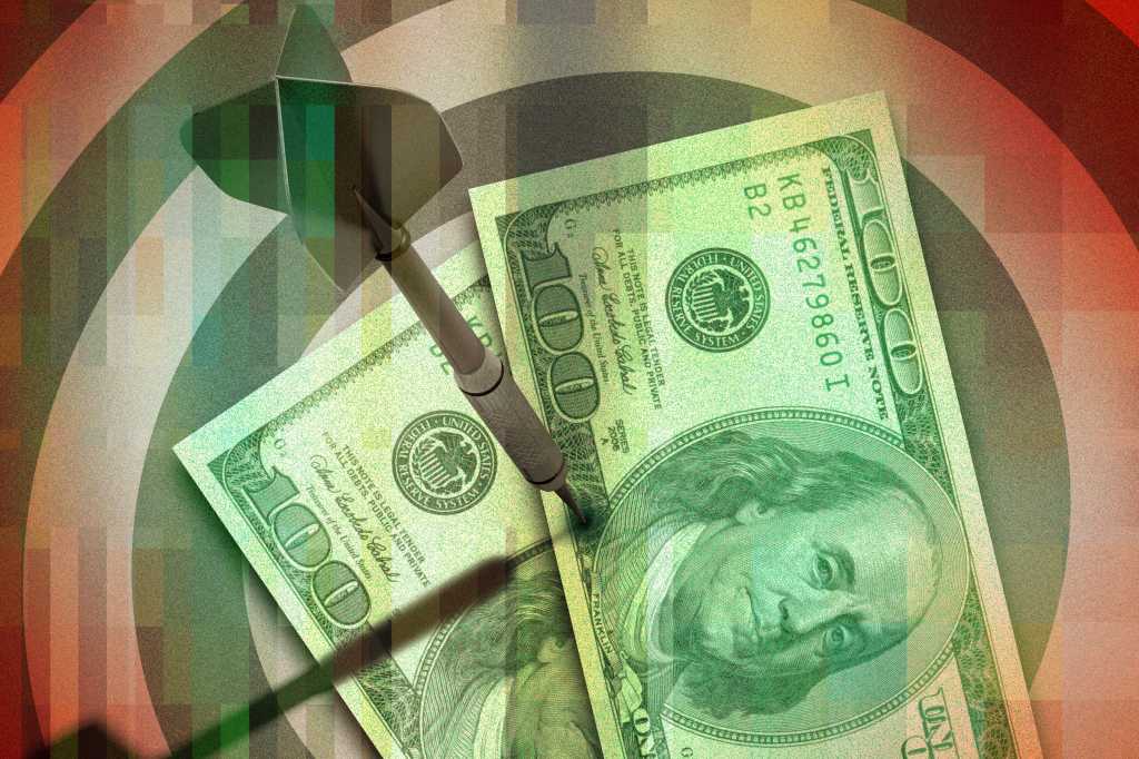 bullseye money roi target pixels by akinbostanci getty images