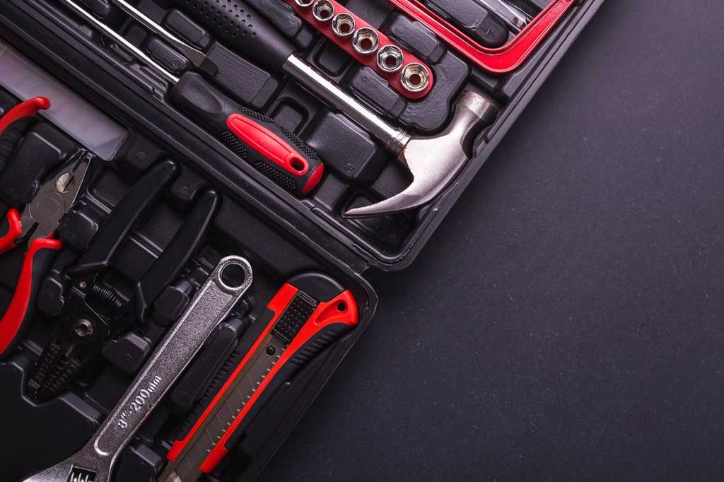 tools / toolkit / toolbox to build, develop or repair