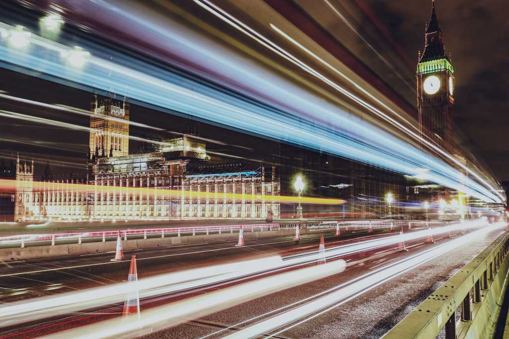 UK | United Kingdom > England > London > light trails / speed / Parliament / Big Ben