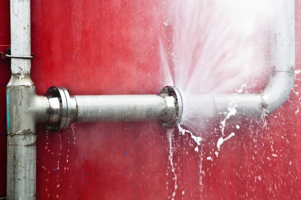 cso security hack breach water leak gettyimages 466029458 by firmafotografen 2400x1600px