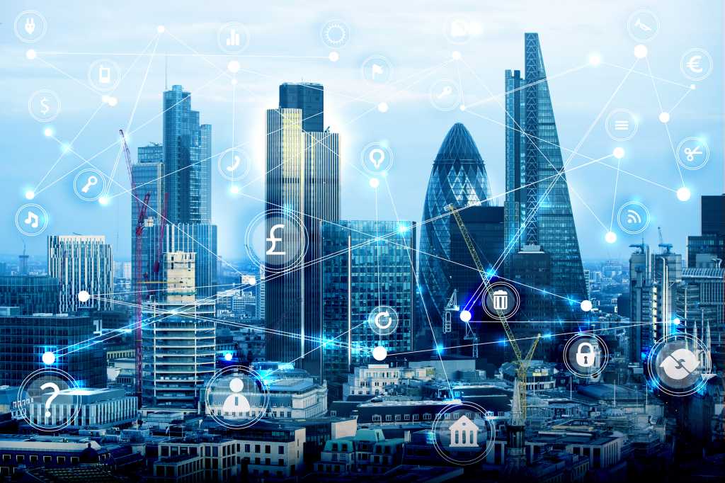 UK | United Kingdom > London > skyline with virtual connections